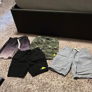 4 pairs of boys shorts ..SIZE 4. Great condition. No holes or stains etc.